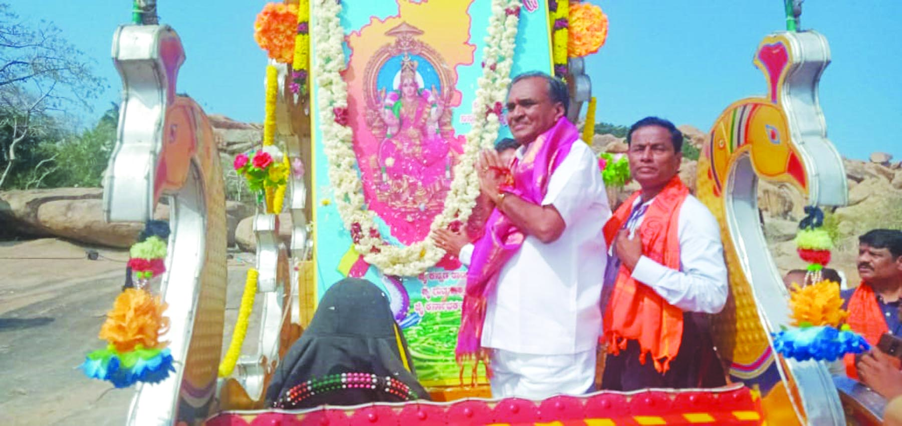 ಮೆರವಣಿಗೆಗೆ ಶಾಸಕ ಬೊಮ್ಮಾಯಿ ಚಾಲನೆ