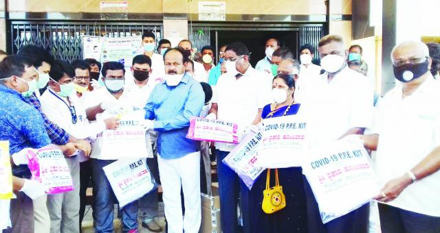 ಕೊರೊನಾ ವೈರಸ್ ಸಂದರ್ಭದಲ್ಲಿ ವೈದ್ಯರ ಸೇವೆ ಶ್ಲಾಘನೀಯ