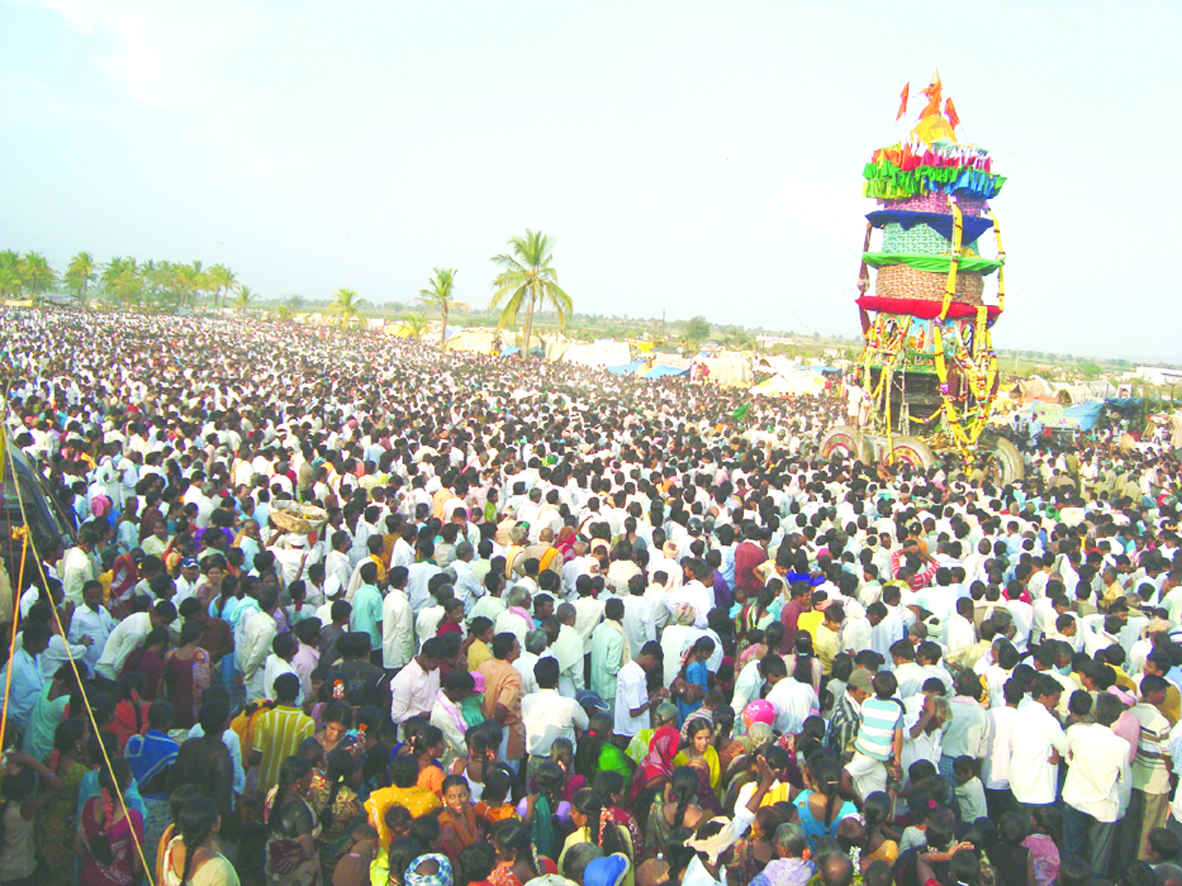 ಹೂವಿನಹಡಗಲಿ: ವಿಜೃಂಭಣೆಯ ಕುರುವತ್ತಿ ಬಸವೇಶ್ವರ ರಥೋತ್ಸವ