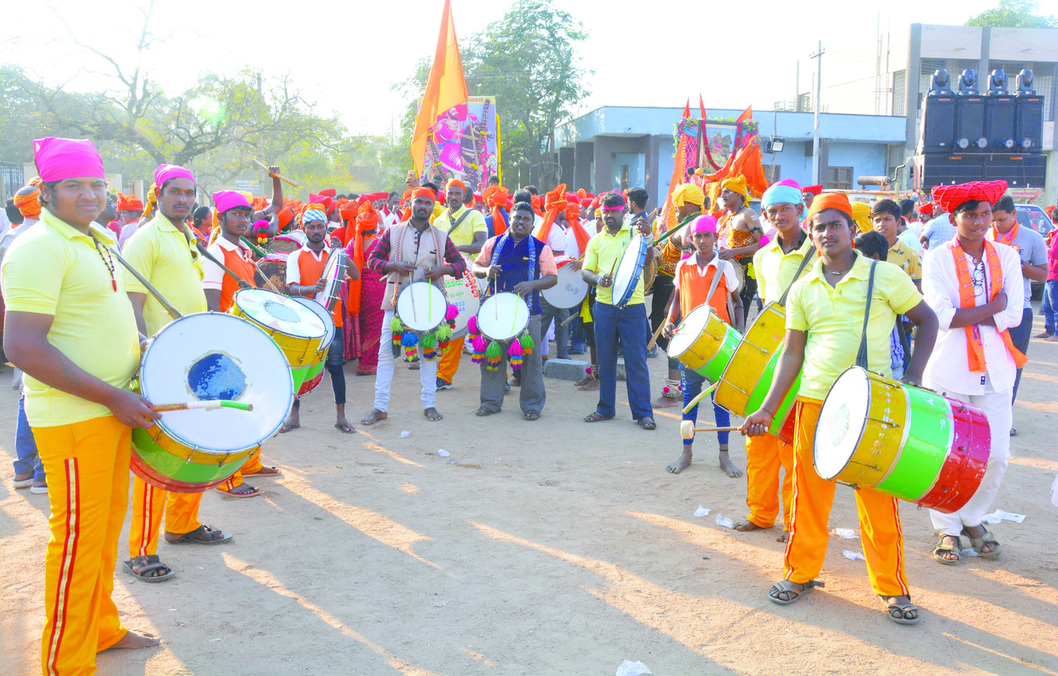 ಬಳ್ಳಾರಿ: ಗಮನ ಸೆಳೆದ ಶಿವಾಜಿ ಜಯಂತಿ ಮೆರವಣಿಗೆ