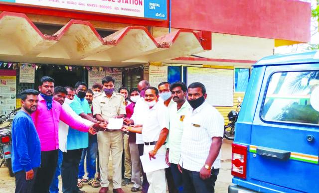 ದೇಶ ದ್ರೋಹಿ ಹೇಳಿಕೆ ಯಾರೇ ನೀಡಲಿ ಗಡಿಪಾರು ಮಾಡಲಿ: ಡಾ. ಪ್ರಣವಾನಂದರಾಮ ಶ್ರೀ