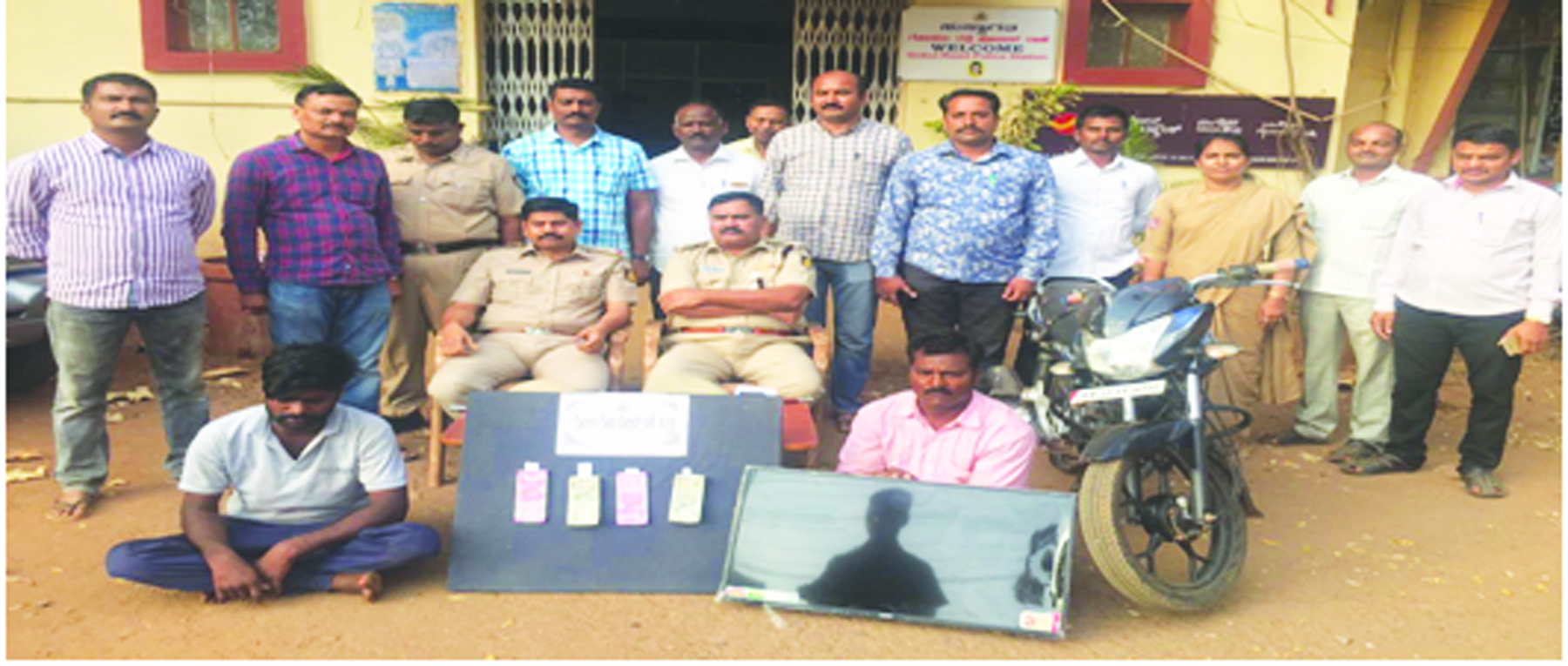 ಹಣ, ಎಲ್.ಇ.ಡಿ.ಟಿ.ವಿ ಕಳ್ಳರ ಬಂಧನ: 2,98,000 ನಗದು, ಎಲ್,ಇ,ಡಿ, ಟಿ.ವಿ ವಶ