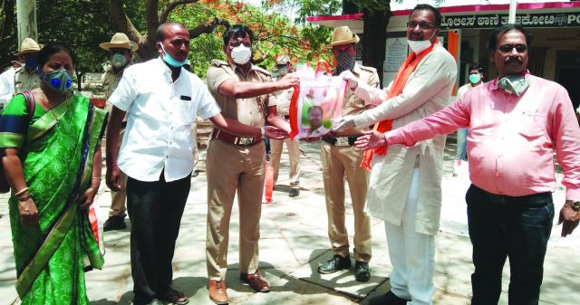ಪೊಲೀಸರ ಕಾರ್ಯ ಮೆಚ್ಚುವಂತಹದ್ದಾಗಿದೆ: ಶಾಸಕ ಸಾಸನೂರ
